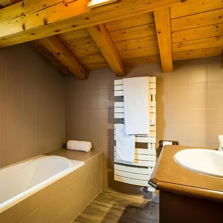 Les Chalets Du Cristallier Chalet *