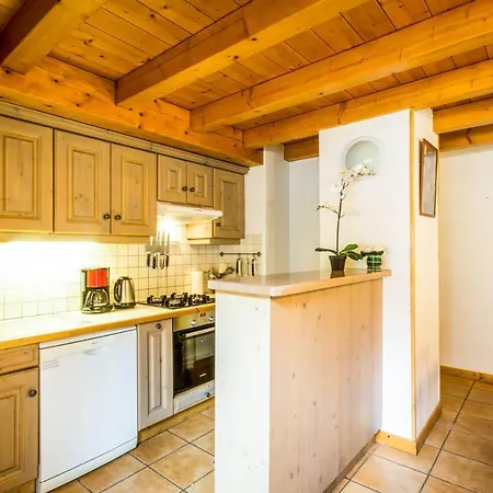 Les Chalets Du Cristallier *